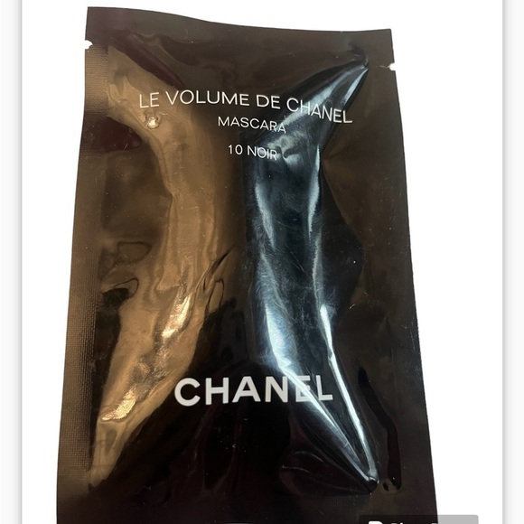 Chanel Le Volume De Chanel 10 Noir Mascara Travel Size 1ml each  (Sealed) - Picture 2 of 3